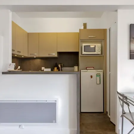Apartman Charming 3 Studio At The Heart Of 50m From The Beach - Welkeys Biarritz
